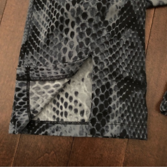 Express Y2K Vintage High-Waist Reptile Print Slit Boot Cut Pants - Picture 9 of 11